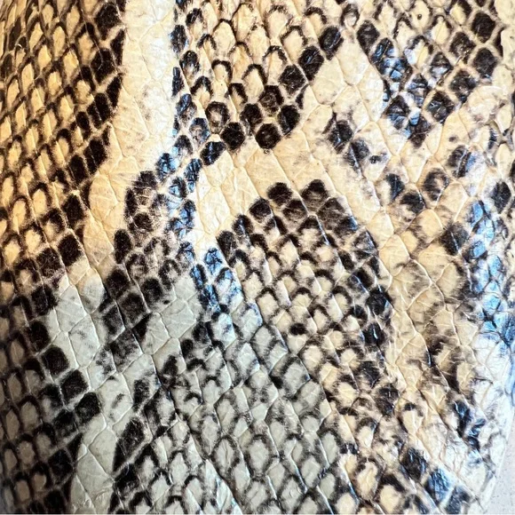 Everlane The Day Glove Snakeskin Patterned Ballet Flats Made in Italy Size 8 - Picture 8 of 10